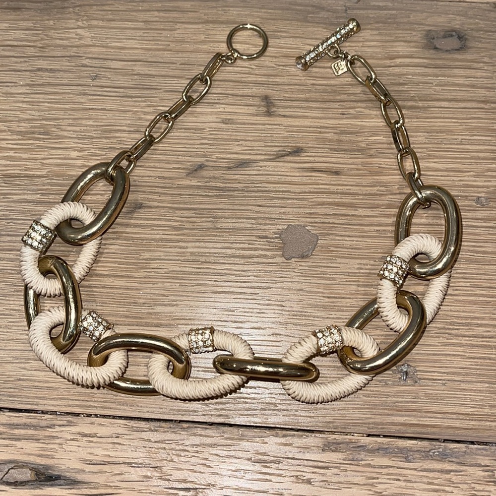 Banana Republic gold chunky necklace